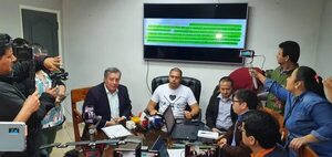 Prieto convoca a una manifestación para defender su administración - ABC en el Este - ABC Color