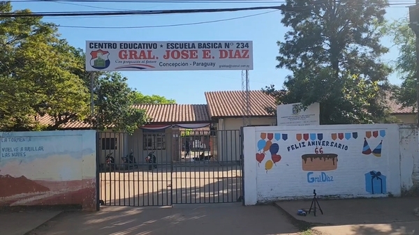 Concepción: Antigua escuela está sin docente de Matemáticas