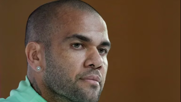 El abogado de Alves tras su procesamiento: "está muy fuerte, entero"