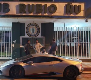 Diario HOY | Ven a Marset en barrio cruceño, y a su lujoso auto abandonado, y avivan "conexión" a caso Pecci