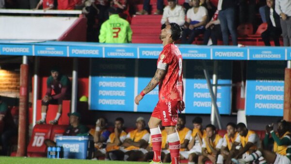 Ávalos marca frente a Fluminense