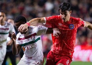 Versus / Argentinos y Fluminense, iguales en duelo con lesiones, expulsados y lágrimas