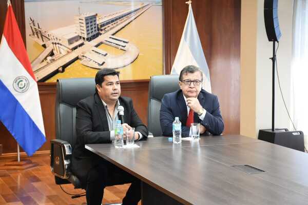 Luis Benítez se reunió con titular de la EBY para interiorizarse sobre el funcionamiento - ADN Digital