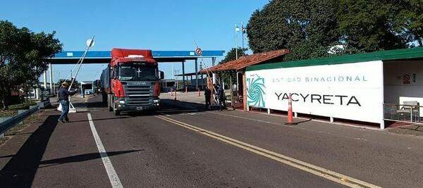 Hidroeléctrica Yacyretá recibe equipos para rehabilitación de generadores eléctricos
