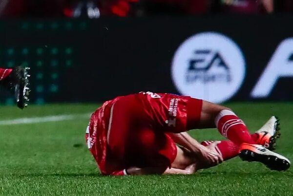 Imágenes sensibles: La escalofriante lesión de Luciano Sánchez - Fútbol Internacional - ABC Color