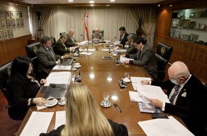 Corte rechaza modificar fecha de elecciones de representantes de abogados ante el Consejo