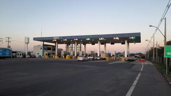 Tras reclamos y protestas bajan precios del peaje en puesto de Ypacaraí - Noticiero Paraguay