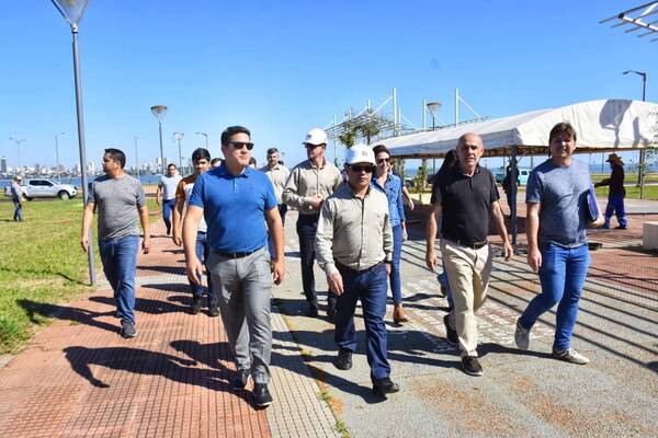 EXPO ITAPÚA: INTENSIFICAN TRABAJOS PARA EL MONTAJE DE LOS STANDS EN EL PASEO DE LOS AROMAS