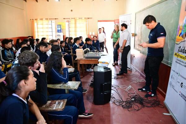 El MINNA dictó talleres a estudiantes de San Pedro sobre trata de niñas, niños y adolescentes - .::RADIO NACIONAL::.