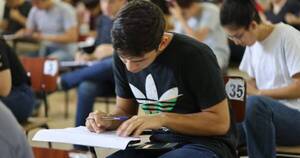 La Nación / Becas universitarias de la ANR llegan a Paraguarí