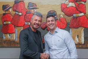 Santiago Peña se reunió con Marcelo Tinelli - Política - ABC Color