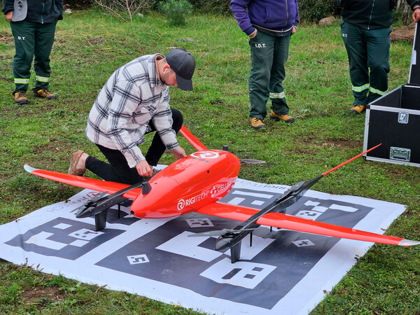 Diario HOY | Usan drones para trasladar leche materna y muestras de sangre en zona remota de Uruguay