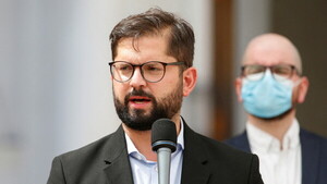 Boric criticó a la derecha por justificar la dictadura: «No hubo guerra, sino masacre unilateral» - ADN Digital