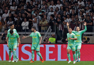 Versus / El Palmeiras de Gustavo Gómez sacó un gran triunfo en su visita al Atlético Mineiro