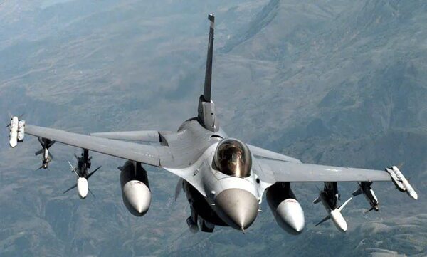 Ucrania necesita cazas F-16 y más tanques contra Rusia, advierte asesor de Zelenski - Mundo - ABC Color