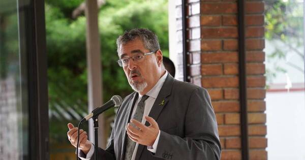 La Nación / Guatemala: Bernardo Arévalo encabeza intención de voto