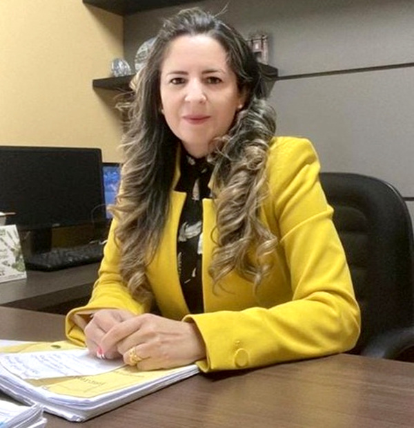 Cuestionada agente fiscal renuncia al cargo para retornar a Itaipu, de la mano del Clan Zacarías - La Clave