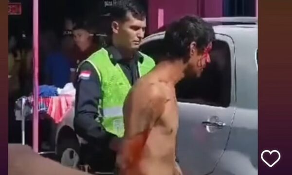 (VIDEO)Pasajeros héroes atraparon a un asaltante