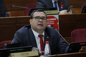 Diario HOY | Comisión del Senado dictamina a favor de crear Ministerio de Economía