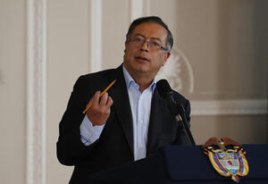 Petro y el ELN dan inicio a promisorio alto el fuego en Colombia en busca de la "paz total" - .::Agencia IP::.