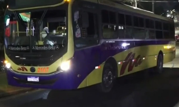 Villa Elisa: Embarazada muere al caer de una moto y quedar bajo las ruedas de un bus - OviedoPress