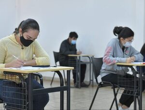 El MEC solo verifica el cumplimiento académico para el registro de títulos · Radio Monumental 1080 AM