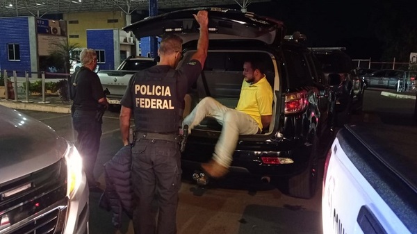 Expulsan del país a cuatro prófugos de la justicia brasileña - Noticias Paraguay