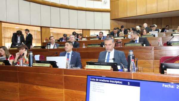 Senado reacciona a "amenazas" de Esgaib y cartismo pone paños fríos