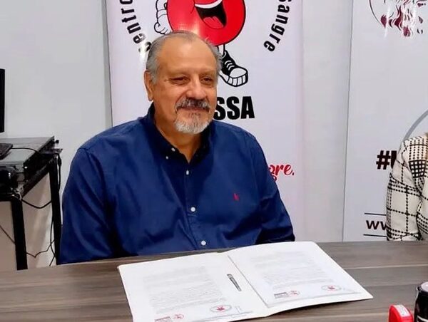 Rector de universidad dice que Arévalo se recibió con “tres, cuatro o cinco”compañeros · Radio Monumental 1080 AM
