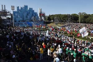 El papa pide desde Lisboa políticas para proteger el medio ambiente y ayudar a los jóvenes - Mundo - ABC Color