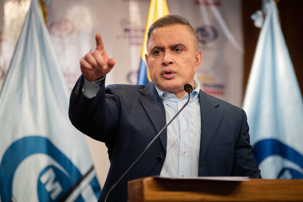 El fiscal de Venezuela niega que seis hombres condenados sean sindicalistas o trabajadores - MarketData
