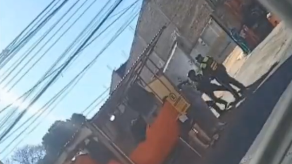 Joven denuncia agresión de agentes de la PMT en el Mercado 4