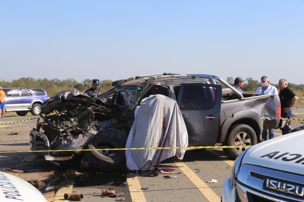 Capitán retirado de la Armada muere en violento choque en Pilar
