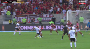 Versus / La gran polémica en el Maracaná: La mano de David Luiz que no se cobró penal