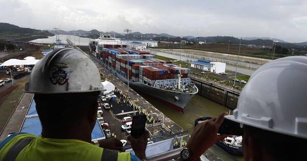La Nación / El Niño y falta de lluvias amenazan con parar navegación a través del Canal de Panamá