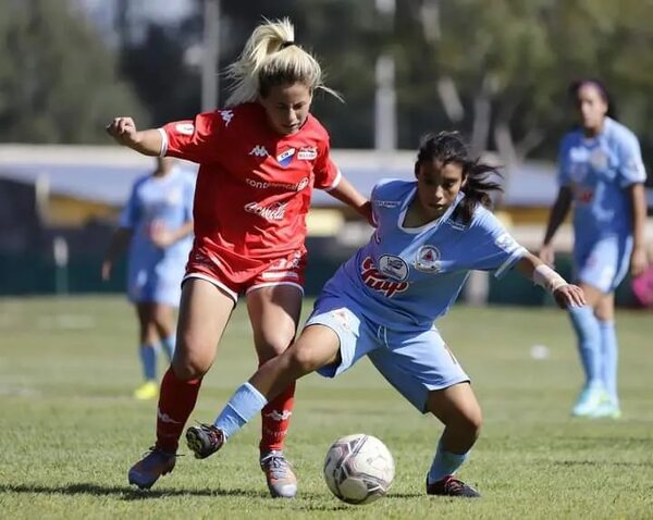 Fútbol Femenino: Sub 18 con tres líderes - Fútbol - ABC Color