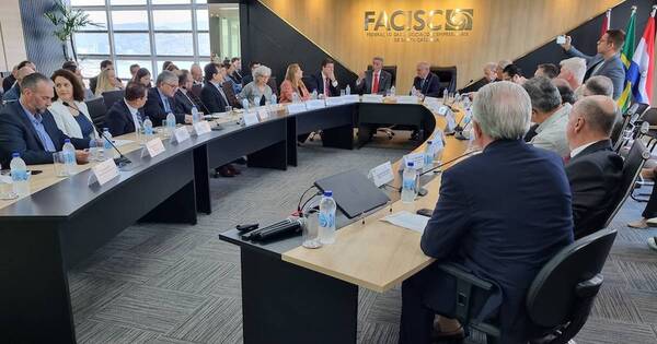 La Nación / Auguran grandes oportunidades de inversión entre Paraguay y Brasil
