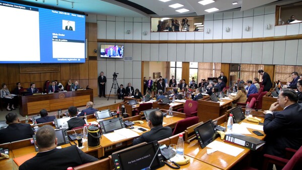 Discriminan a Fiscalía, pero dan G. 28.000 millones a Diputados