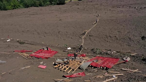 Al menos seis muertos y 31 desaparecidos por un deslizamiento de tierra en Georgia - Mundo - ABC Color