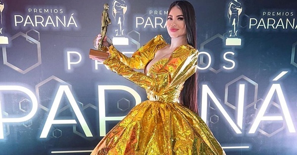 Laurys Diva la actual reina de la fama y popularidad en Paraguay