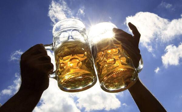DÍA INTERNACIONAL DE LA CERVEZA! Salud!! - La Voz del Norte
