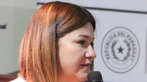 Santiago Peña confirma a María Teresa Barán como ministra de Salud