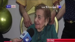 Doña Dominga cumple 102 años y lo celebra con mucha salud - Noticias Paraguay