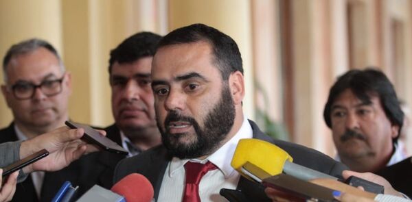 C茅sar Ram铆rez, gobernador de Canindey煤, ser谩 el pr贸ximo ministro de la Secretar铆a Nacional de Deportes (SND) - Revista PLUS