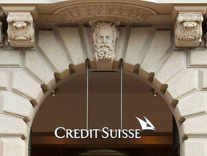 Credit Suisse recorta los primeros 200 empleos en su banca de inversi贸n tras uni贸n con UBS - Revista PLUS