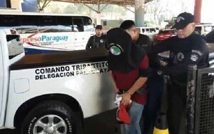 Expulsan del país a pareja: mujer planeó crimen de su madre con su novio – Prensa 5