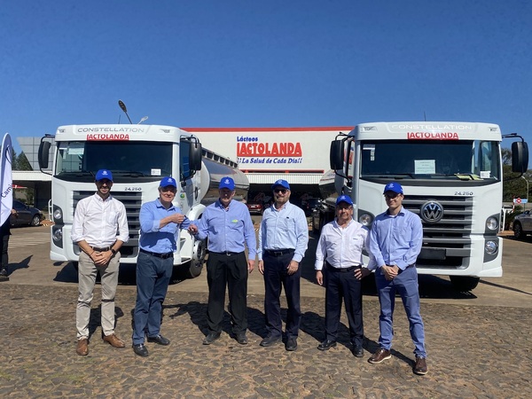 Diesa entregó dos camiones Volkswagen Constellation 24.250 a Lactolanda - Amigo Camionero