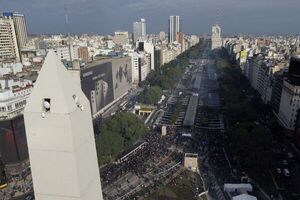 Argentina paga vencimiento al FMI con préstamo de Catar