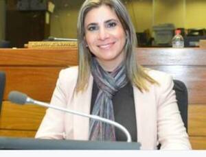 Diputada Roya Torres pide priorizar asistencia psicológica en las instituciones educativas