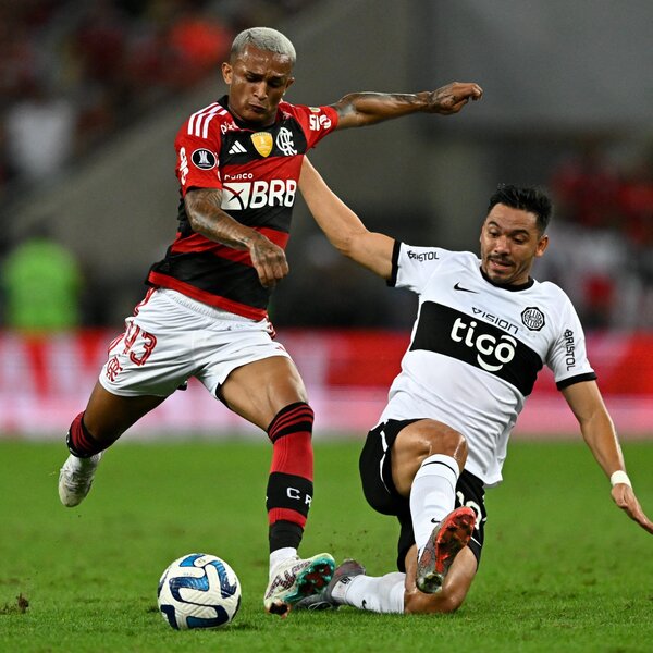Flamengo aventaja por la mínima a Olimpia en los octavos de la Libertadores